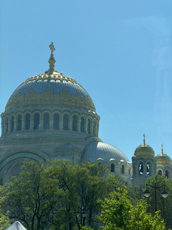 Ordinary morning scenes documented in historic Kronstadt, Russia
