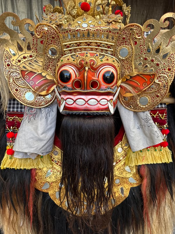 Tourist captures slice of daily life in Kuta Selatan