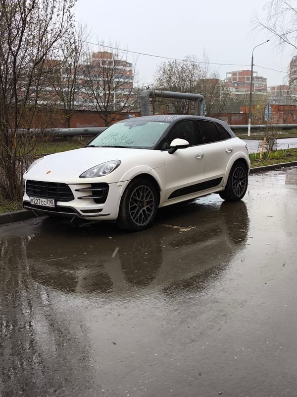 Casual observations recorded across Khimki during 16-minute span