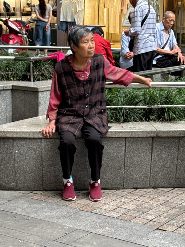 Early morning street life documented in Jiangjin, China