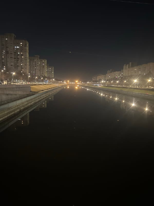 Nighttime photography captures Saint Petersburg landmarks and winter details