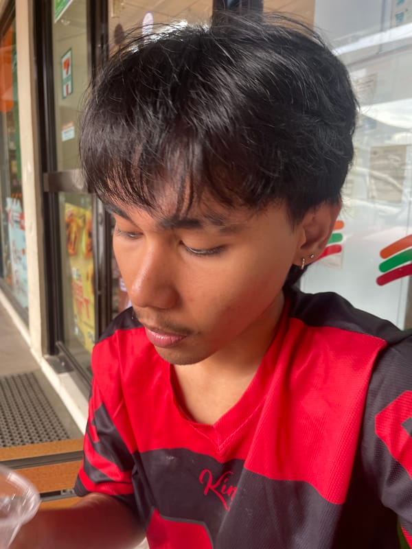 Chill 7-Eleven hangout in Davao, cats included