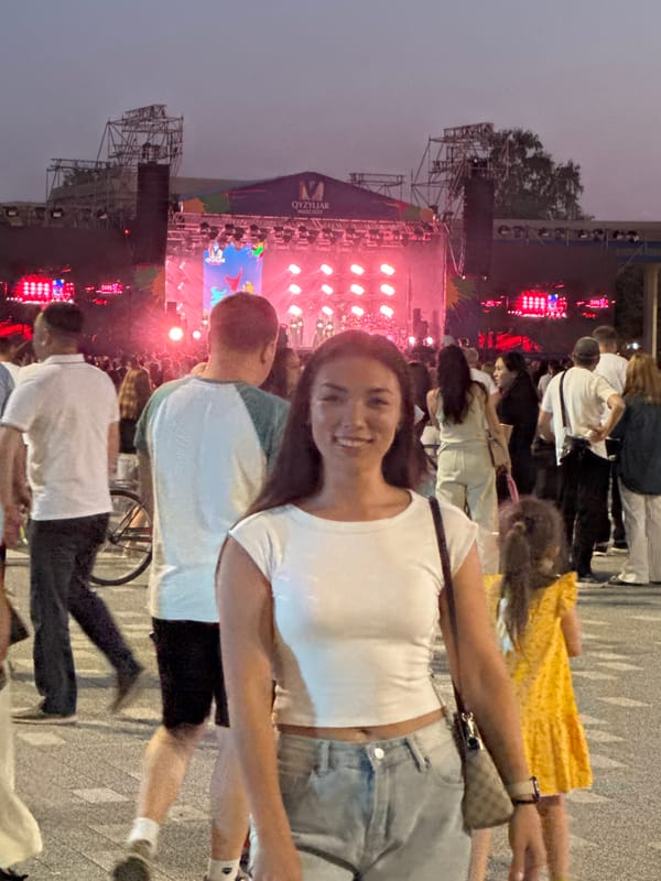 Outdoor music festival lights up Petropavl at dusk