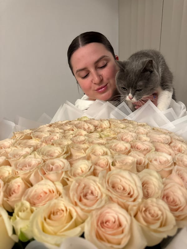 Couple documents Dubai afternoon with roses, gym visits, elevator selfies