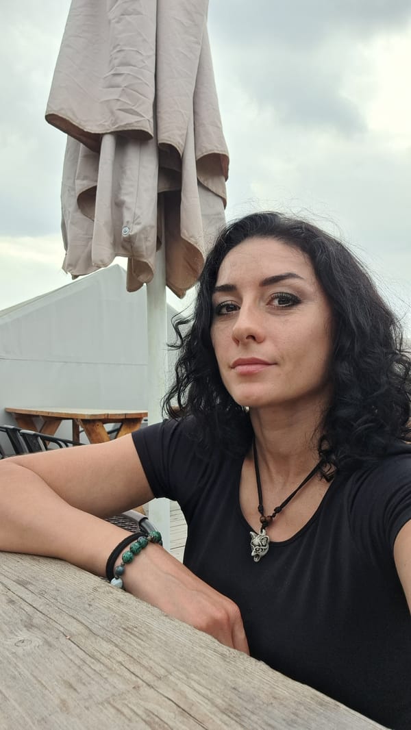 Novosibirsk food court and outdoor moment, summer morning