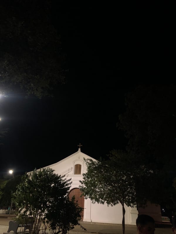 Nighttime street scenes documented across Santa Ana, Venezuela