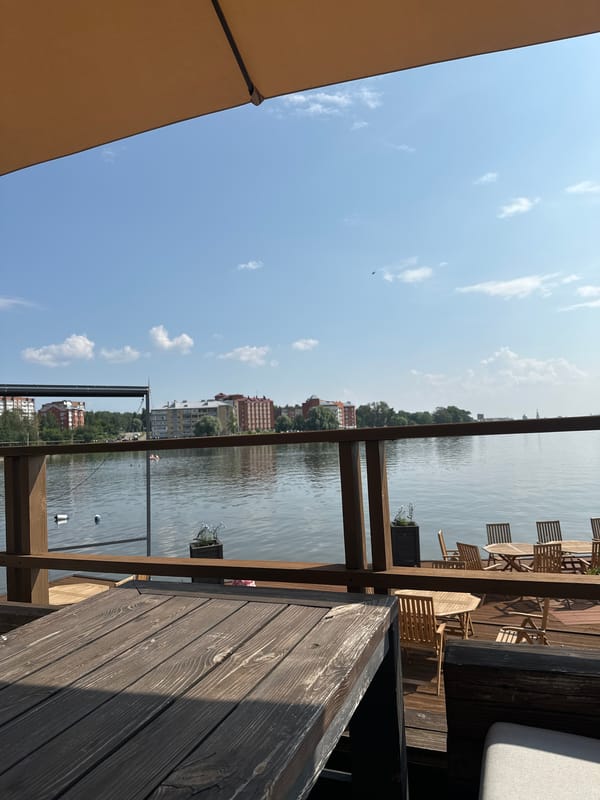 Paddleboarding and waterfront café vibes in Votkinsk