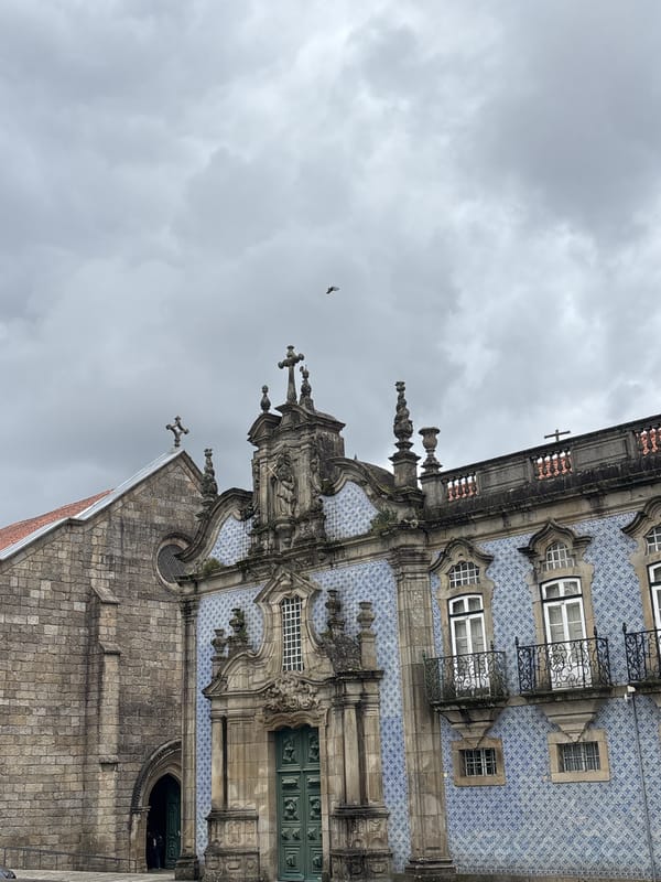Walking tour documents historic Guimarães architecture and street life