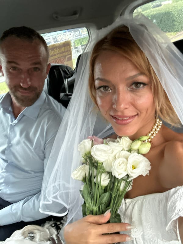 Wedding day ride through Ko Kaeo, flowers and veil in tow