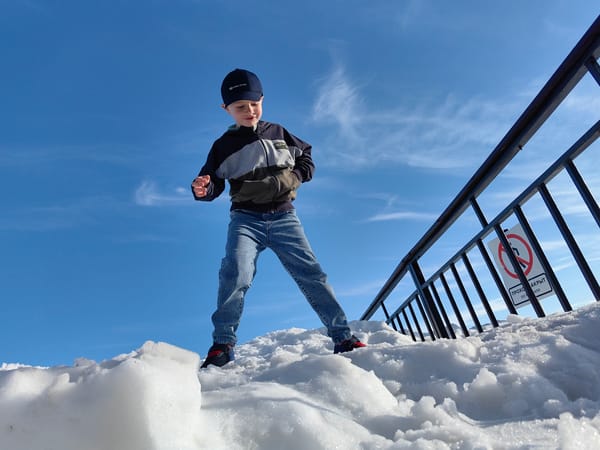 Child enjoys mountain day trip at Estosadok resort