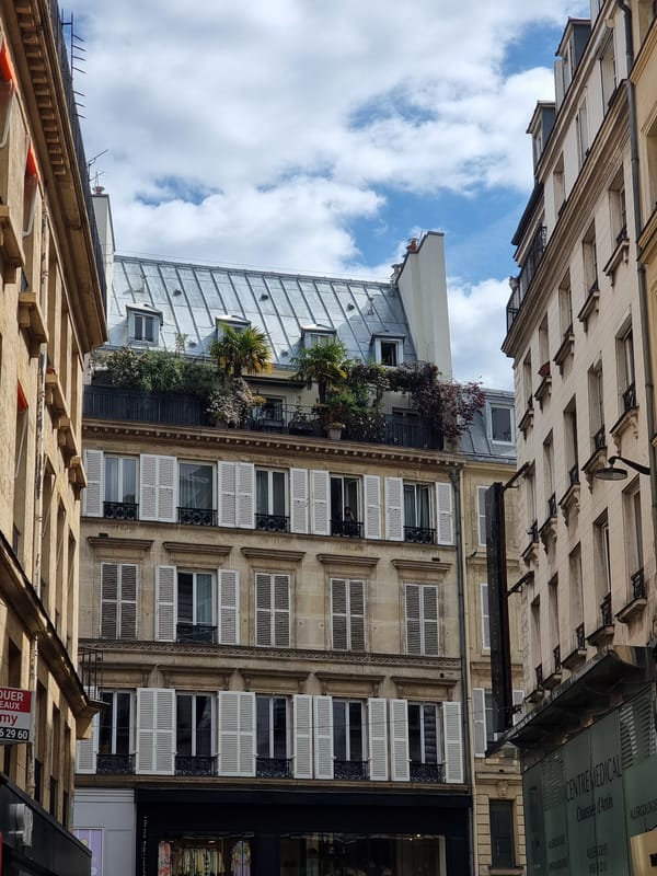 Saturday morning street life captured across central Paris