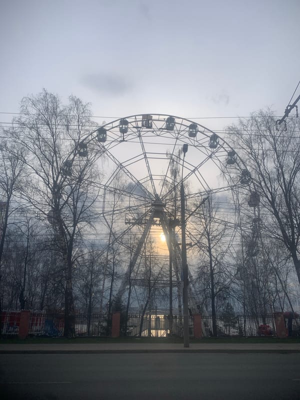 Witness documents Izhevsk landmarks during afternoon park visit
