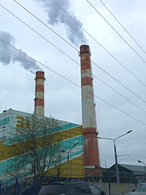 Power plant operations documented in Nizhnevartovsk, Russia