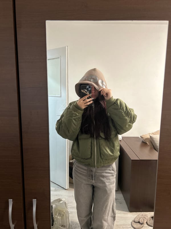 Morning moments captured in Sofia classrooms and mirrors