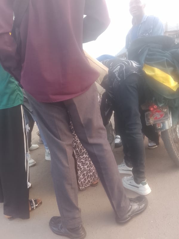 Daily life documented in Gwong, Nigeria street scenes