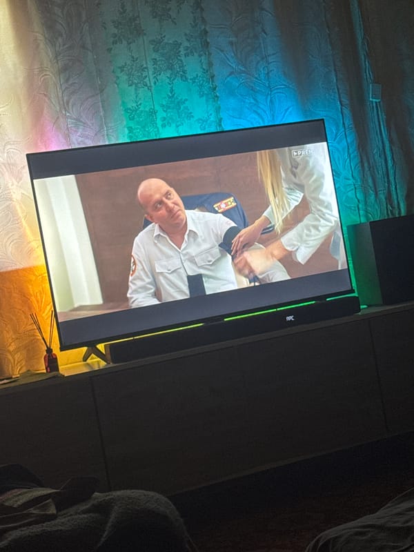 Television viewing session documented in Makiivka, Ukraine