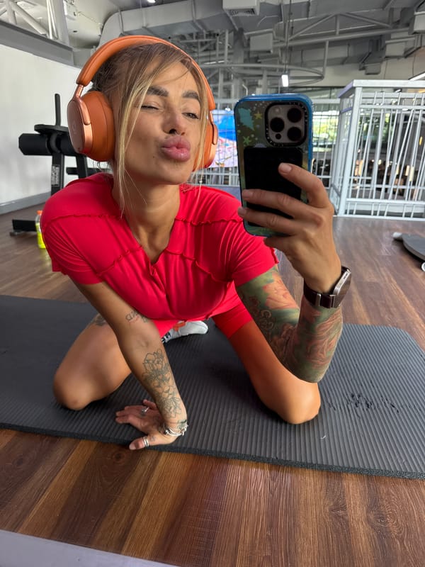 Gym selfie on a yoga mat in Choeng Thale