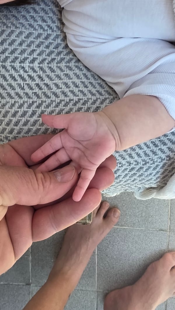 Personal moments captured in Blagoevgrad: baby's tender touch, mirror selfie
