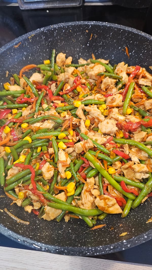 Cooking stir-fry and cat time in Belgian village