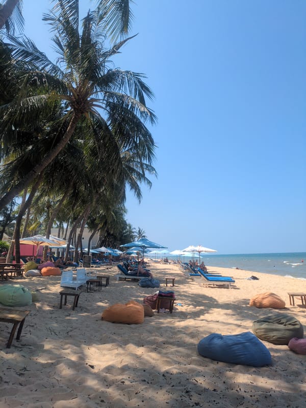 Early morning tour of Phú Quốc beaches and streets documented