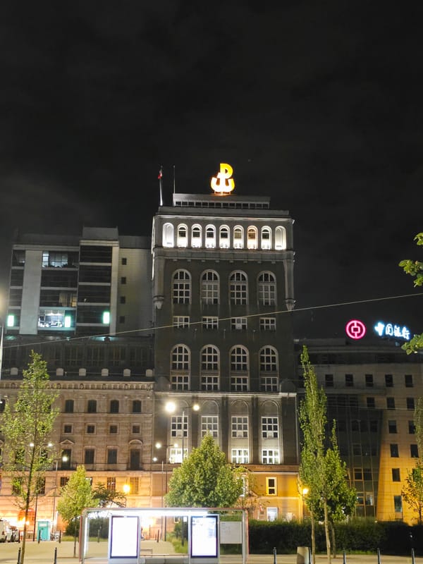 Night walk through central Warsaw's streets and landmarks