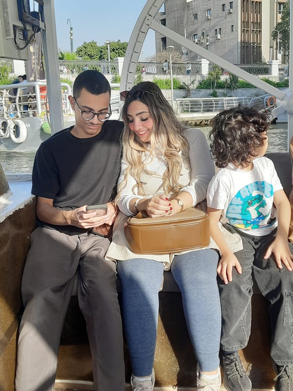 Families and individuals spotted on boats in Cairo