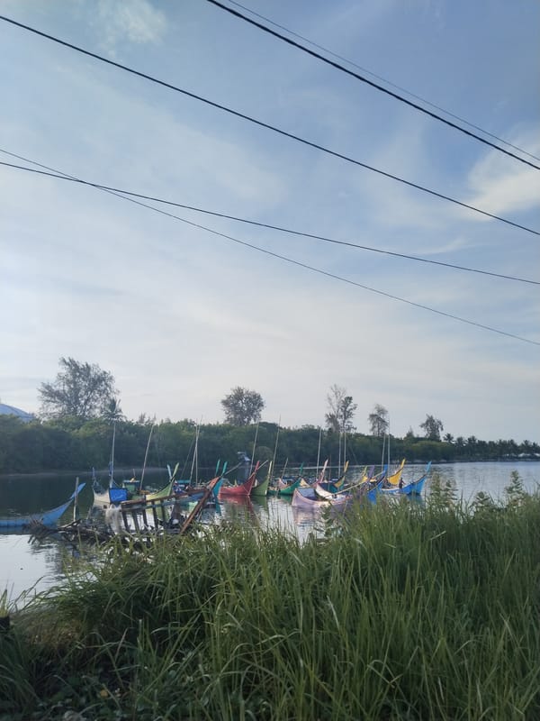 Colorful boats and motorcycle ride documented in Lhokseumawe