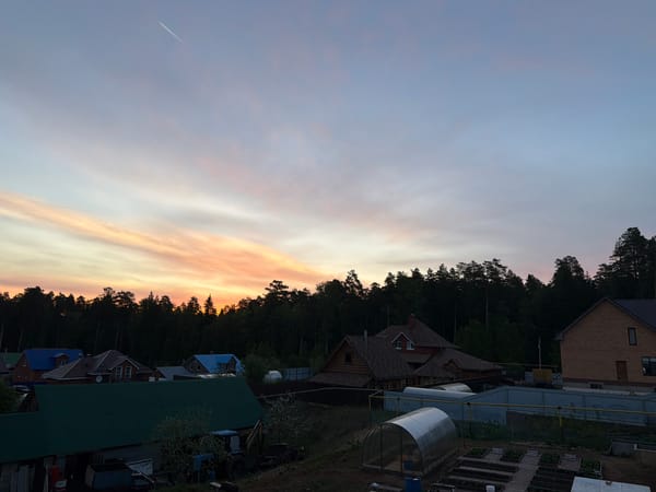 Colorful sunset documented over residential Chaikovsky, Russia