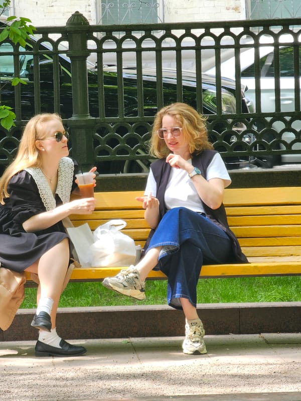Peaceful moments captured in Moscow park during morning hours