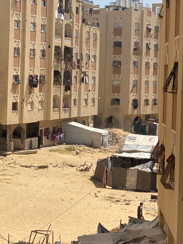 Witness documents damage, displacement in Khan Yunis refugee areas
