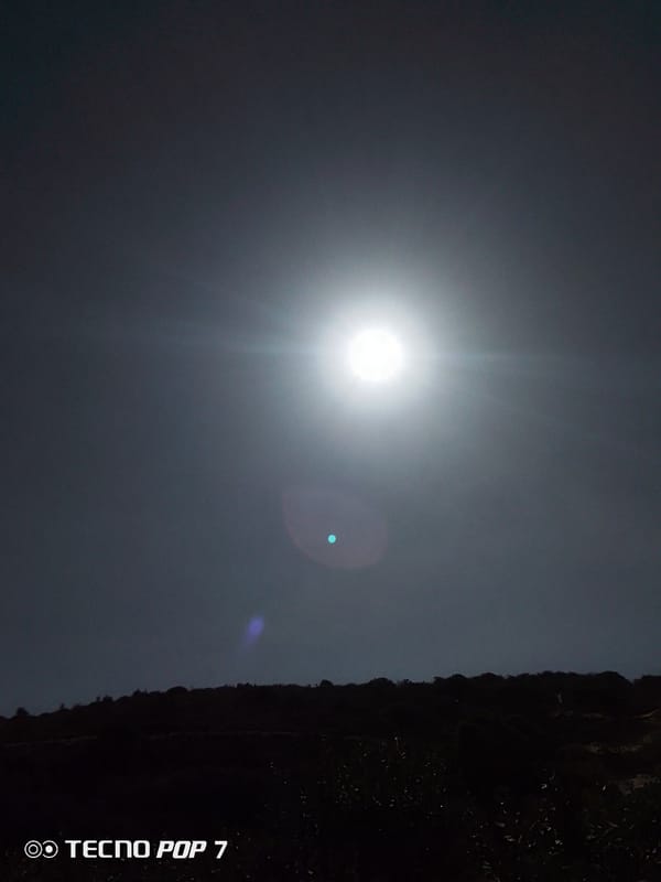 Bright celestial object photographed over Venezuelan landscape