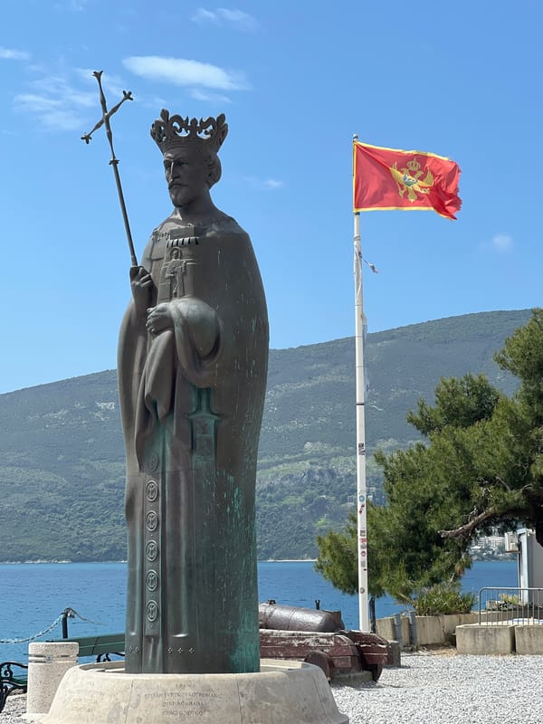 Tourists document morning visit to Herceg Novi fortress and cafes