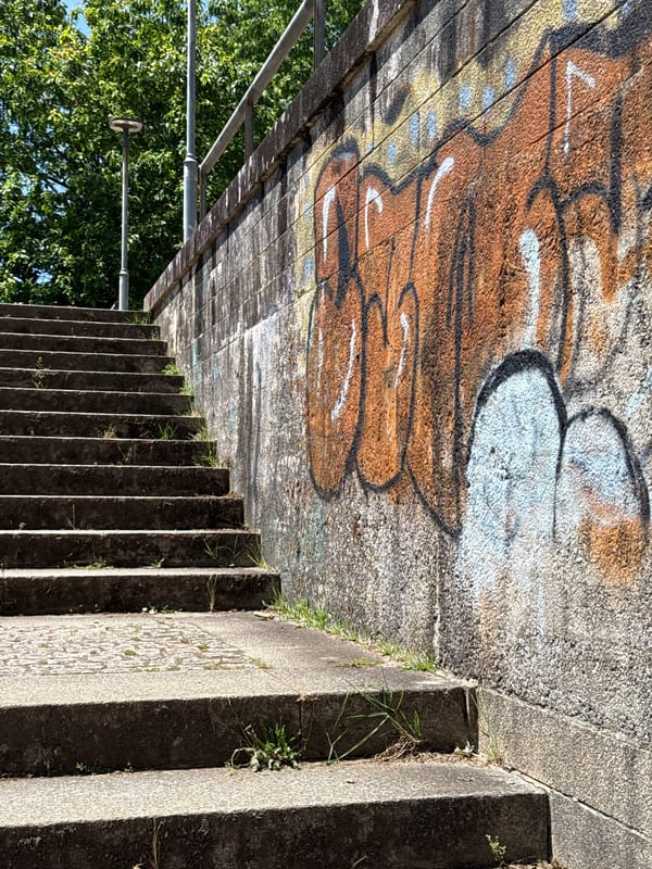 Everyday moments captured across Santiago de Compostela in 8 minutes