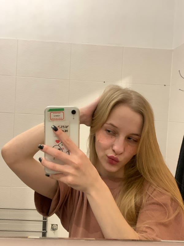 Woman documents evening routine in Zakopane accommodation