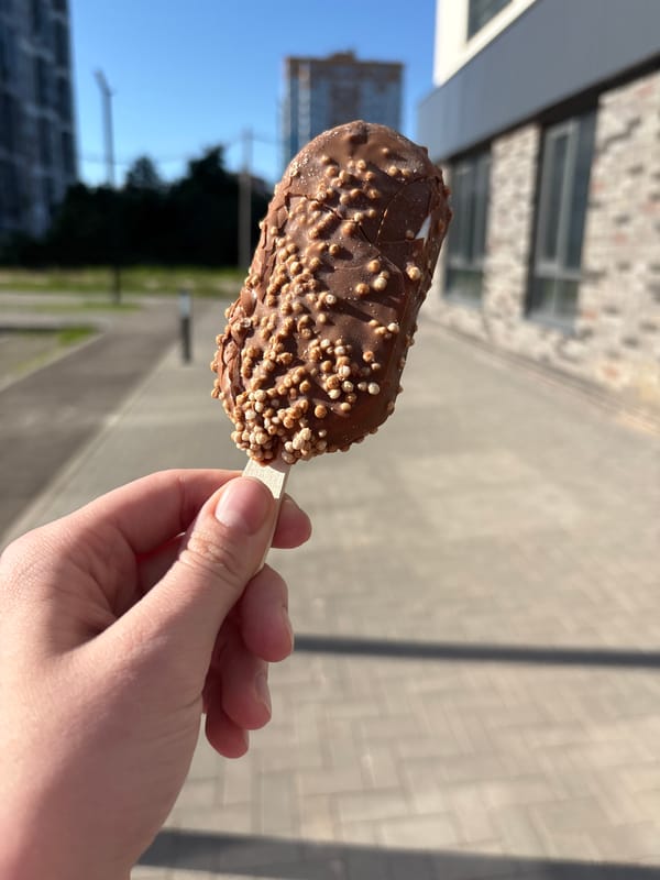 Casual summer moments captured across Izhevsk, Russia