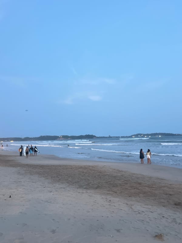 Evening beach gathering draws families, surfers to Peleana shores