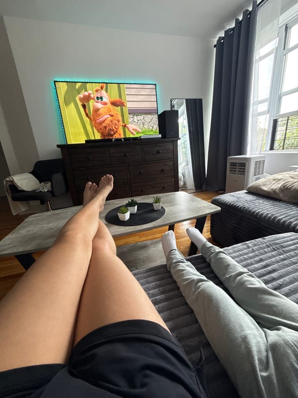 Chill afternoon at home in New York with kids