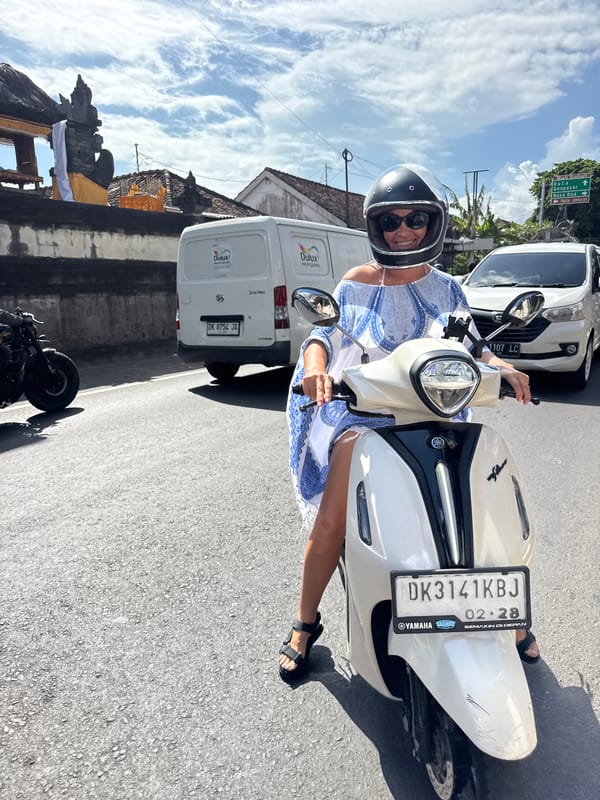 Woman with scooter spotted near Kuta Selatan storefront