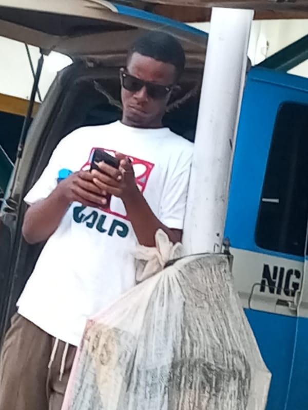 Everyday street life along a Gombe, Nigeria roadside