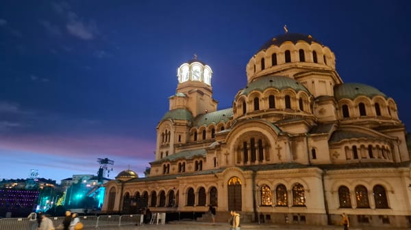 Evening concert draws crowds to Sofia's Alexander Nevsky Cathedral