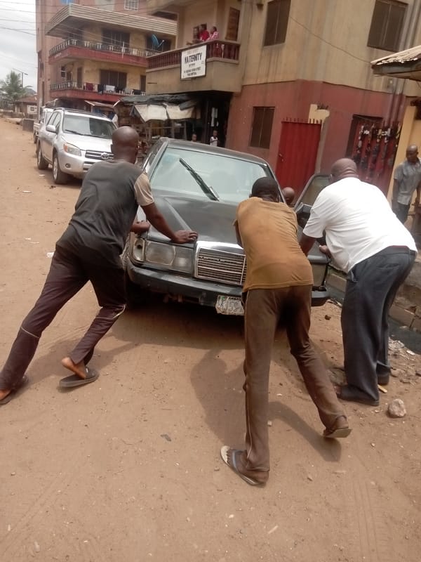 Daily street life captured in Fegge, Nigeria neighborhood