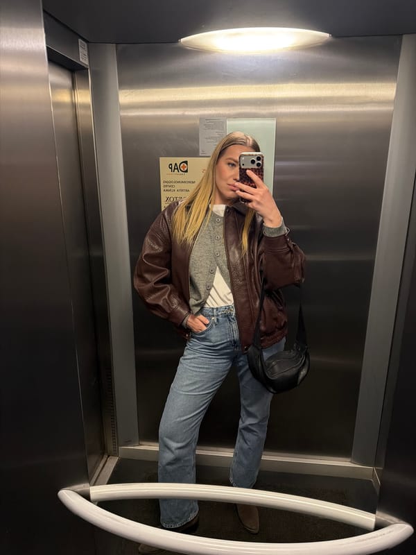Woman in brown jacket spotted in elevator, car in Riga