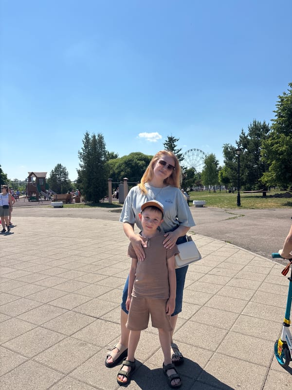 Family enjoys sunny day at Rusanovo amusement park