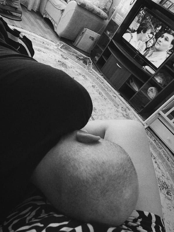 Person documented in residential room in Tobolsk, Russia