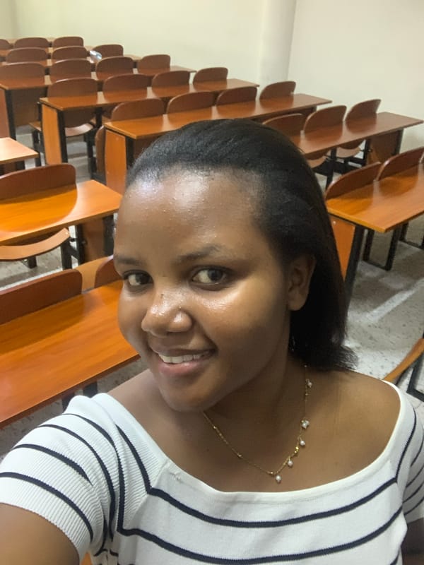 Woman captures daily life scenes across Dar es-Salaam