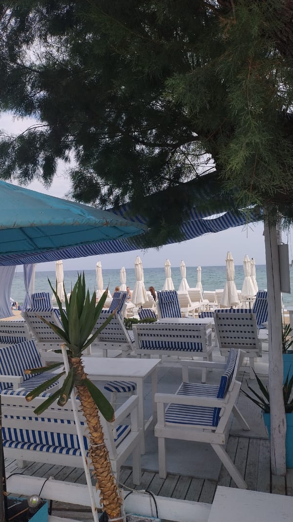 Ouzeri Faros beach taverna, Neoi Epivates, Greece