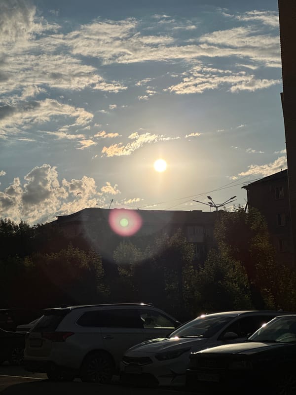 Late afternoon street scene in Kokshetau, Kazakhstan