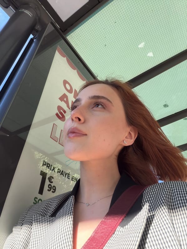 Sunny afternoon selfies and street scenes in Strasbourg