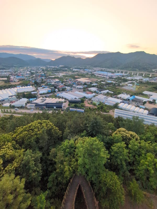 Day-to-night transition documented across Iwon, South Korea
