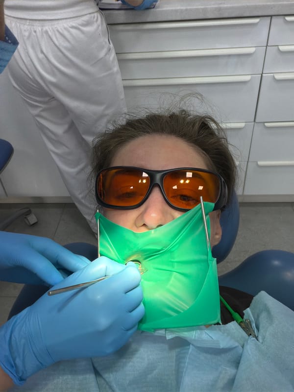 Routine dental procedure documented at Bar clinic